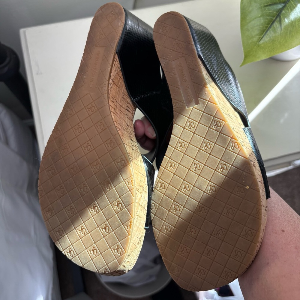 Donald Pliner Gemmy Platform Wedge Slide Sandal. Size 8.5. - Picture 7 of 13